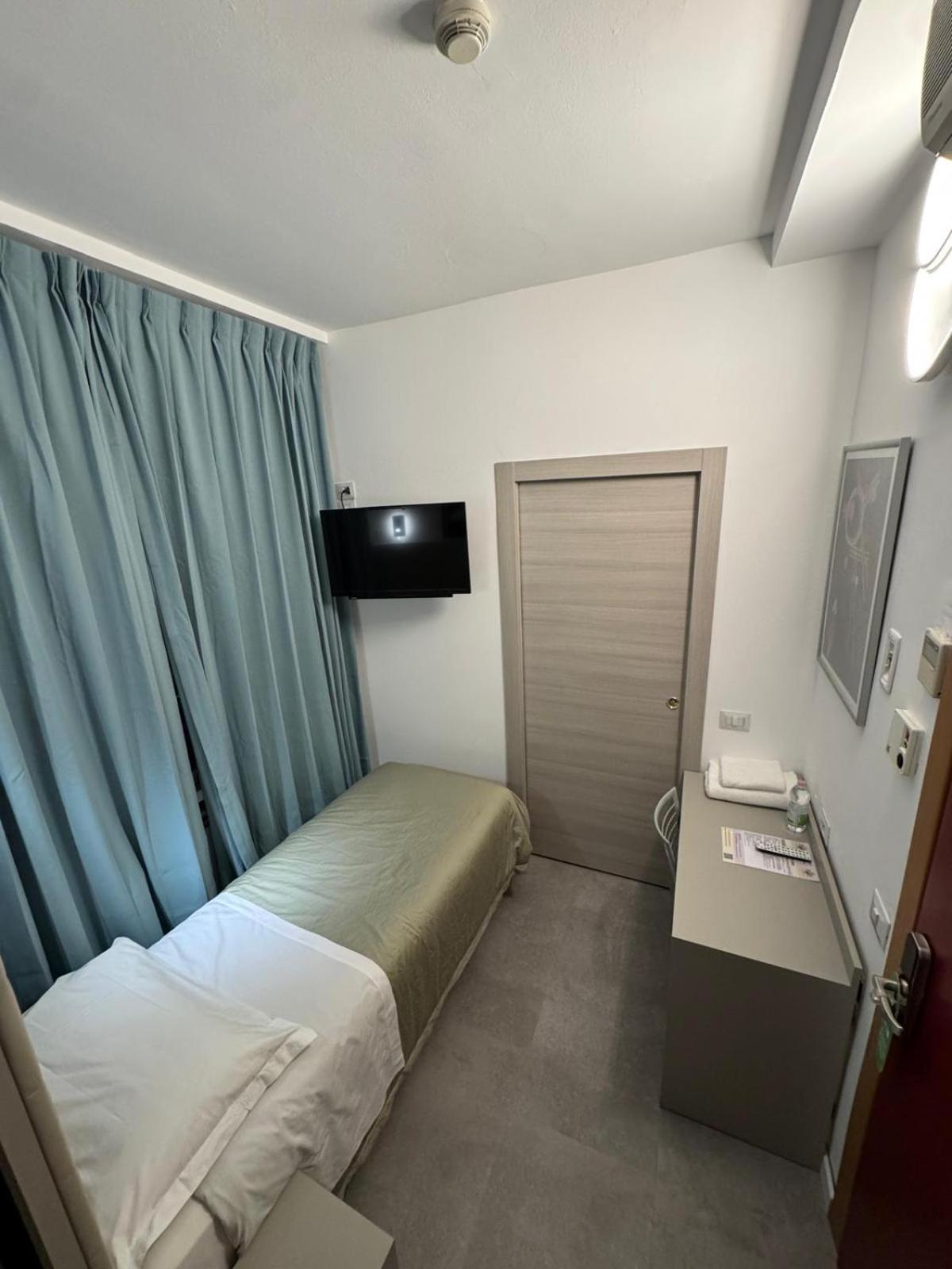 Hotel Parma ميلان الغرفة الصورة